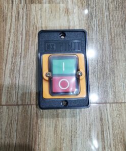 Lau chùi máy cũng như công tắc giúp máy hoạt động dễ dàng hơn