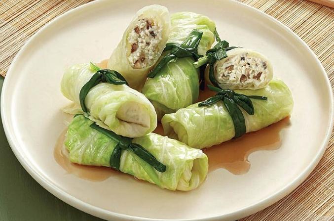 Bắp Cải Nấu Gì Ngon? 4 Món Ngon Từ Bắp Cải Dễ Làm Tại Nhà 3 Bắp cải cuộn thịt hấp