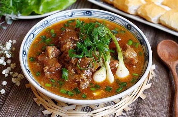 Cách làm bò sốt vang cực thơm ngon