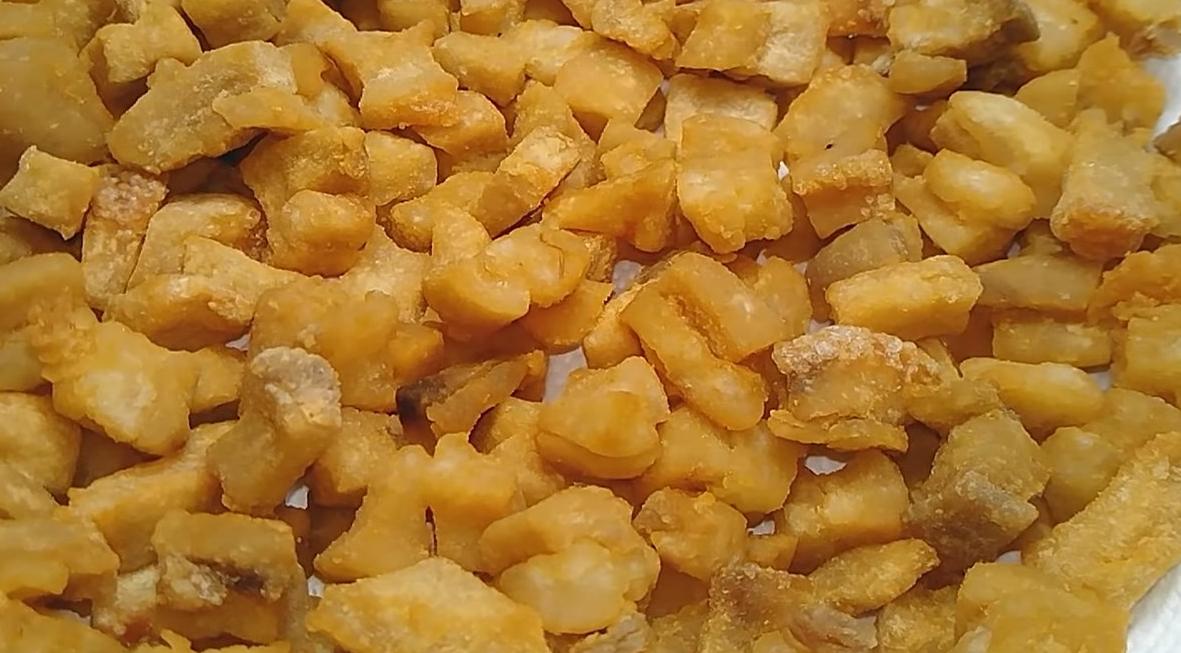 Cách Làm Tóp Mỡ Giòn Rụm, Thơm Ngon, Không Bị Bắn Dầu 1 Cách làm tóp mỡ với những nguyên liệu đơn giản
