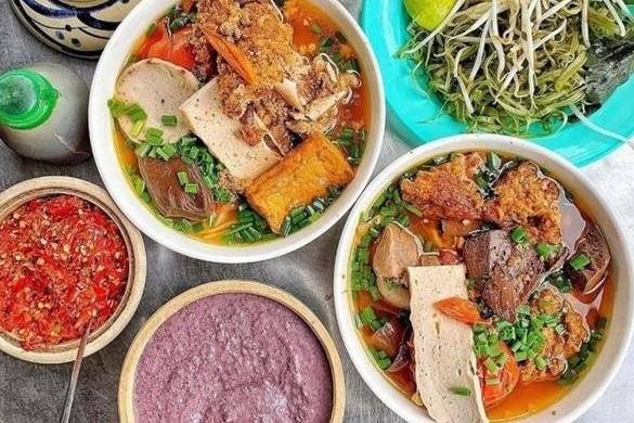 Cách nấu bún riêu thơm ngon, chuẩn vị như ngoài hàng và vô cùng đơn giản 1 Cách nấu bún riêu với những nguyên liệu cơ bản