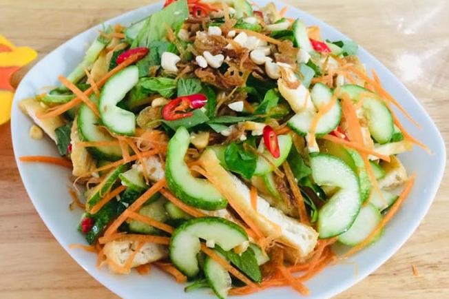 Gỏi cà rốt tôm thịt