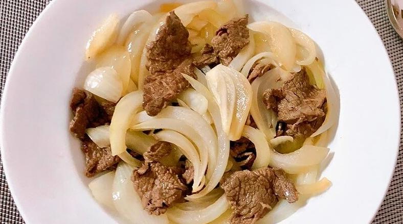 Hành tây nấu gì ngon? Cùng khám phá 3 món ăn hấp dẫn, dễ làm tại nhà 3 Hành tây xào thịt bò